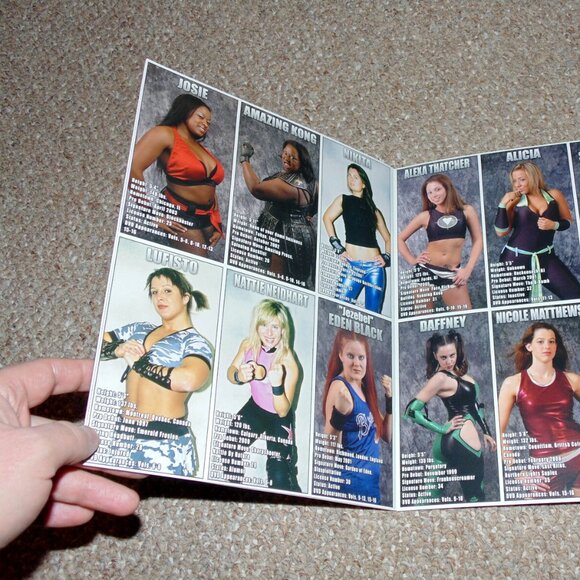 Shimmer Women Athletes 2005-2007 Roster Album Magazine Becky Lynch Beth Phoenix - Picture 6 of 8